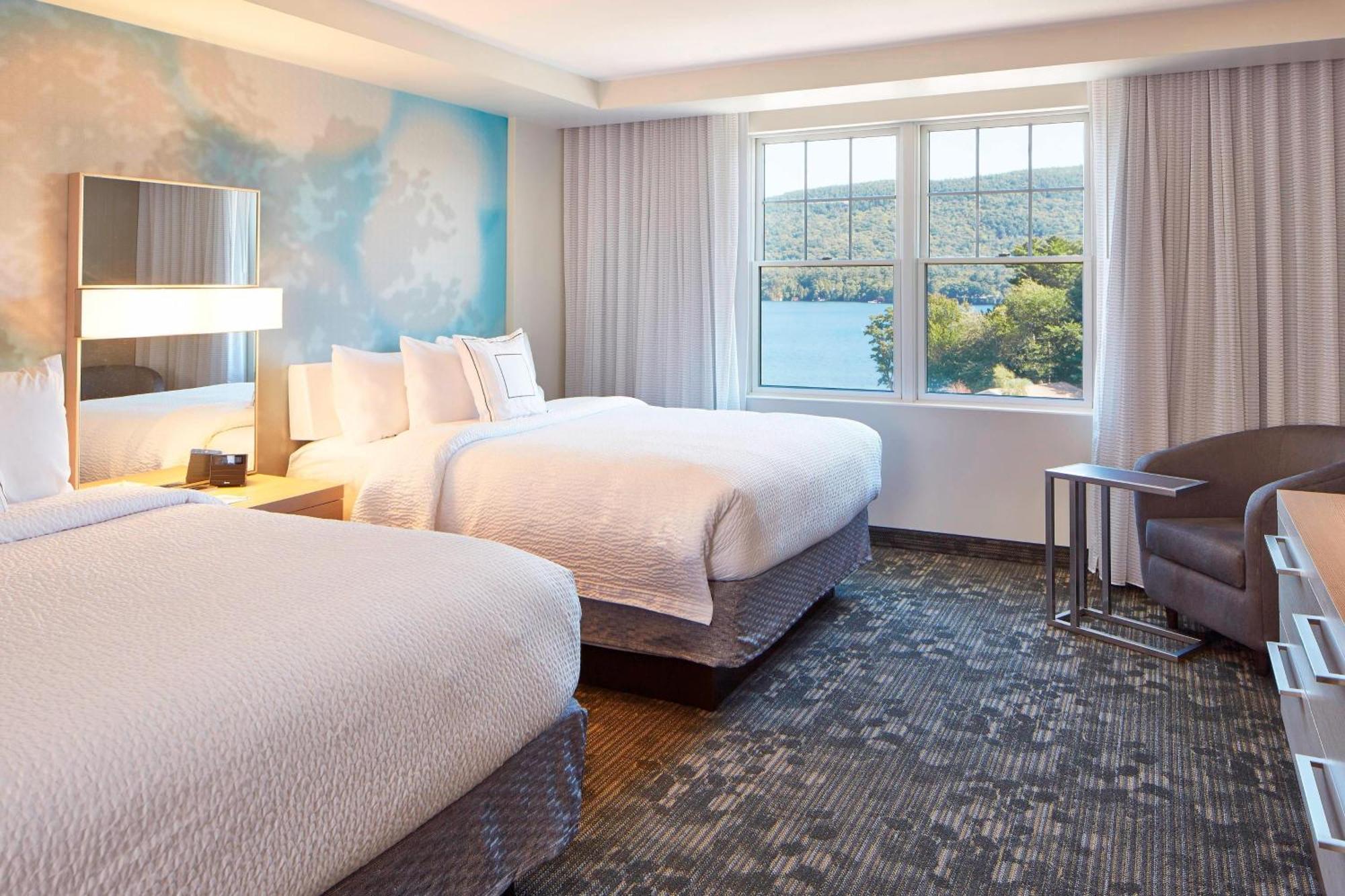 Courtyard By Marriott Lake George Exterior photo